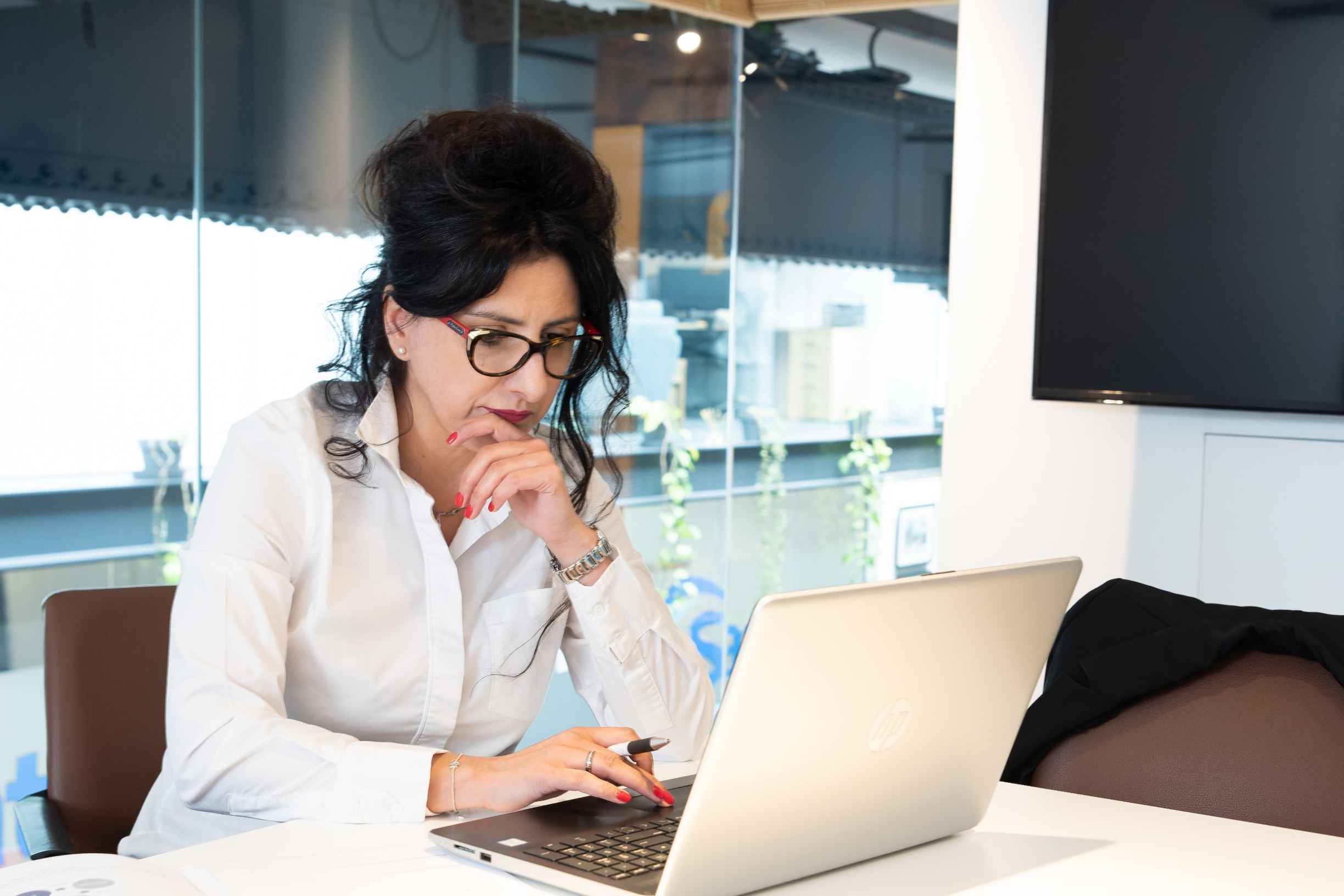 Managing or inspiring? That is the real question.